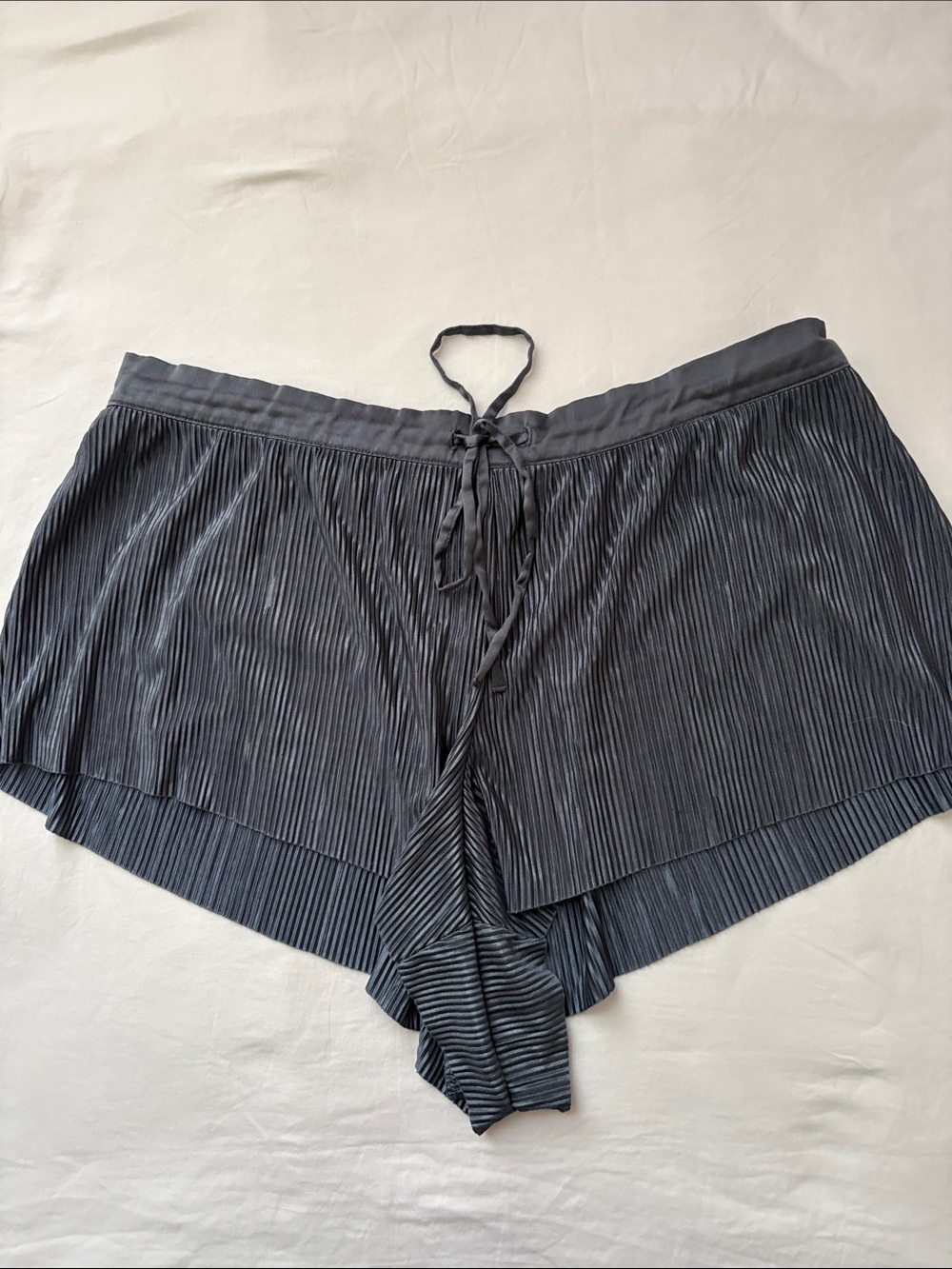 Victoria s secret pleated steel grey shorts size L